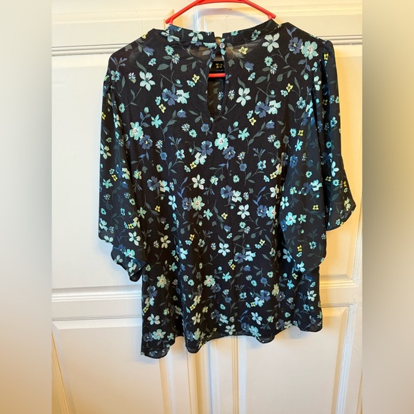 Loft Blouse - Picture 3 of 3